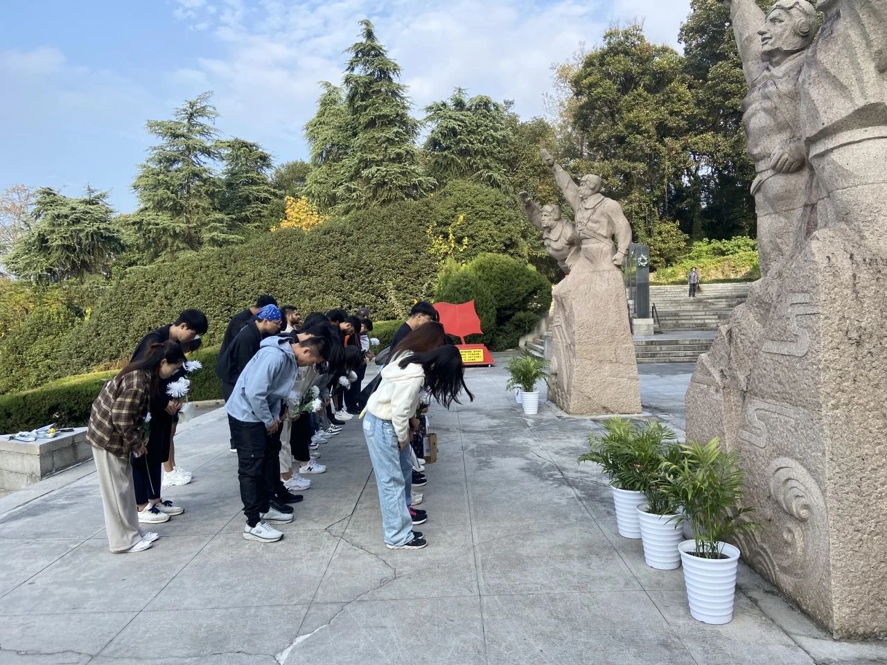 图片8.jpg 图片8.jpg